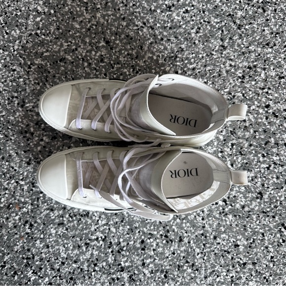 Dior B23 High-Top Sneaker - Picture 9 of 9